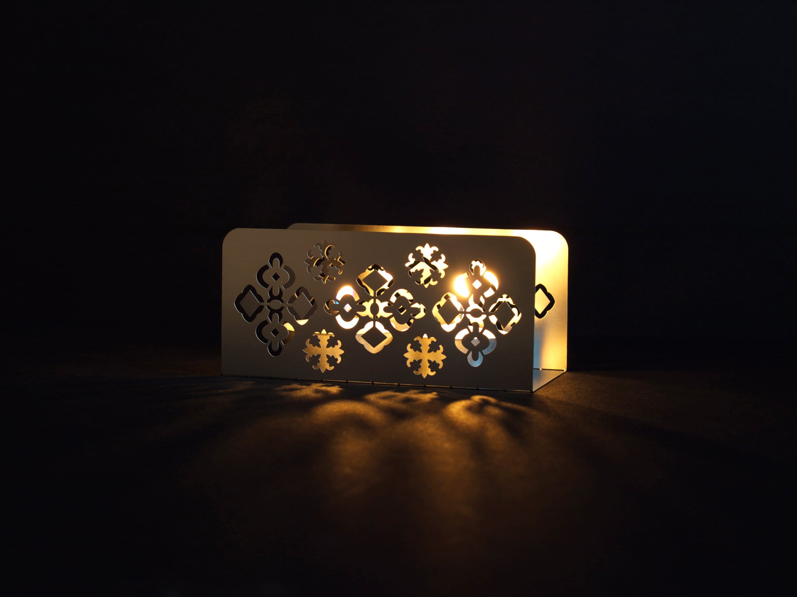 3 Dimensional Invitations that Turn into a Candleholder