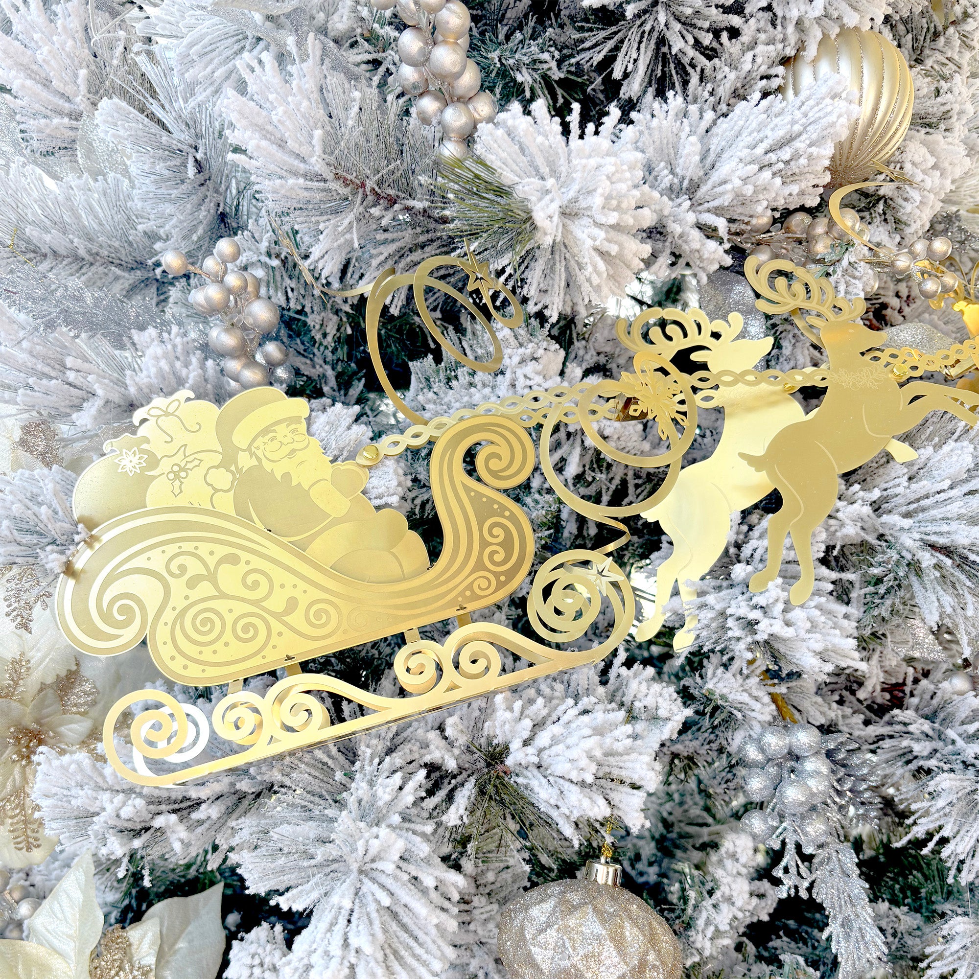 Santa and Reindeer Metal Garland