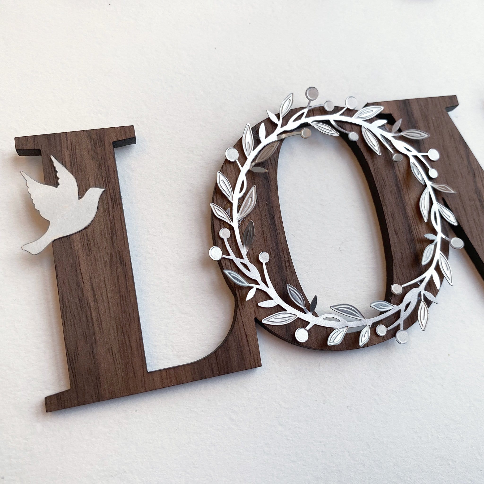 Love Wood Art with Metal Wreath and Birds